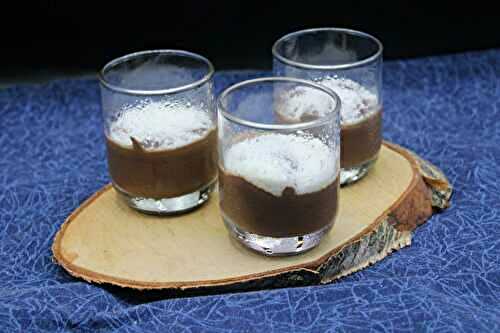 Crèmes au chocolat et à la noix de coco