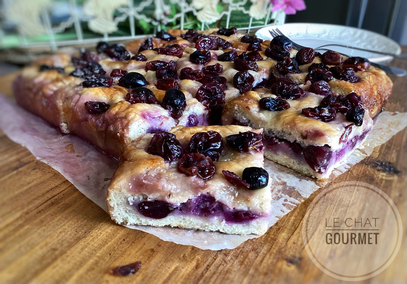 Schiacciata aux raisins - Focaccia sucrée aux raisins noirs