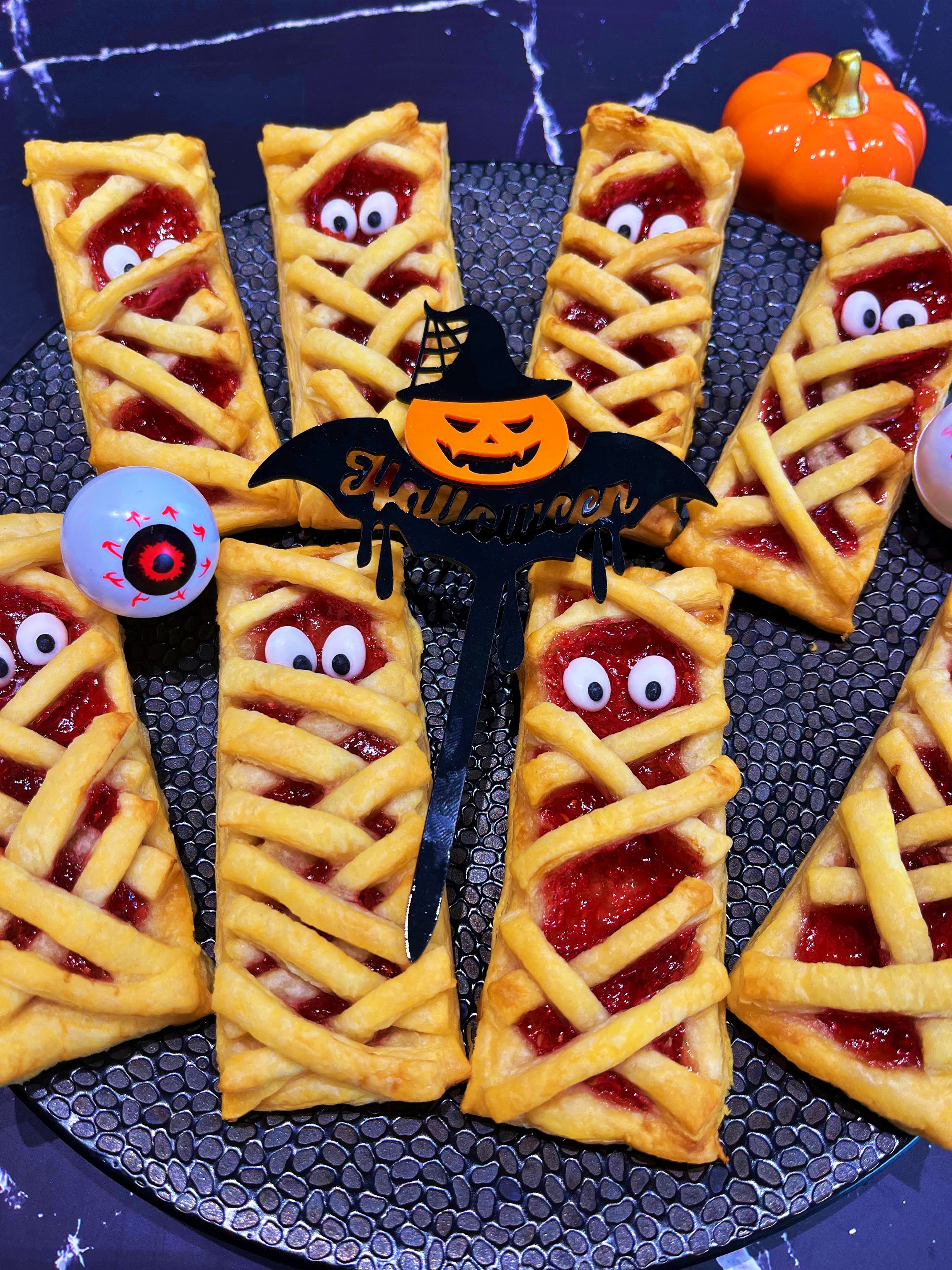 Momies d’Halloween feuilletées à la confiture