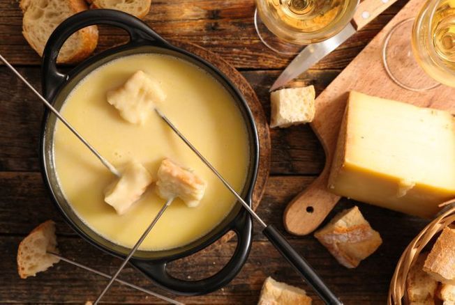 Comment préparer une fondue Savoyarde parfaite