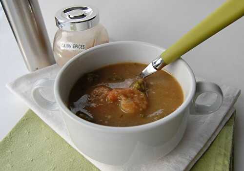 Gombo ou soupe aux crevettes et okras, sans gluten et sans lactose