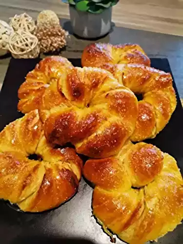 Brioches feuilletées torsadées