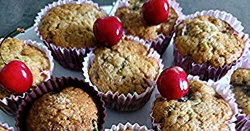 Muffins aux cerises, citron et coco