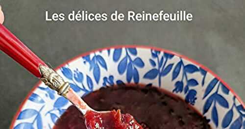 Compotée de prunes, citron et cardamome