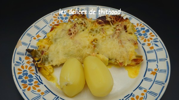 Gratin de cabillaud, poireaux, chorizo et curcuma