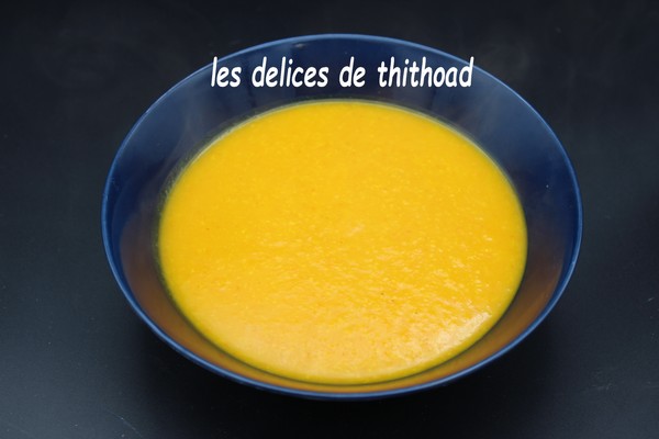 Soupe de potiron, carotte et mimolette