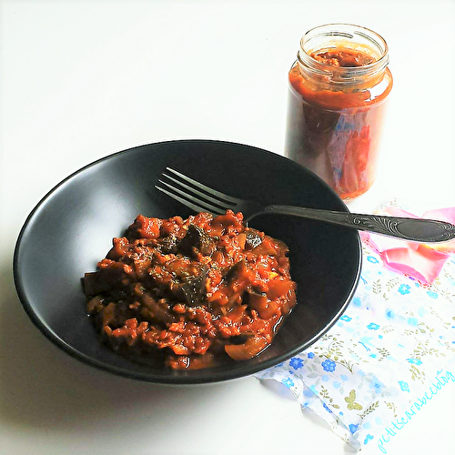 Sauce tomate à la Provençale végé’ {aubergine et protéine de soja}