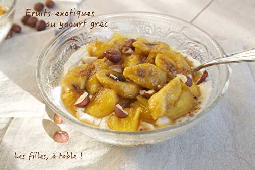 Fruits exotiques au yaourt grec (et recette jaune pour le mois de l’endométriose)