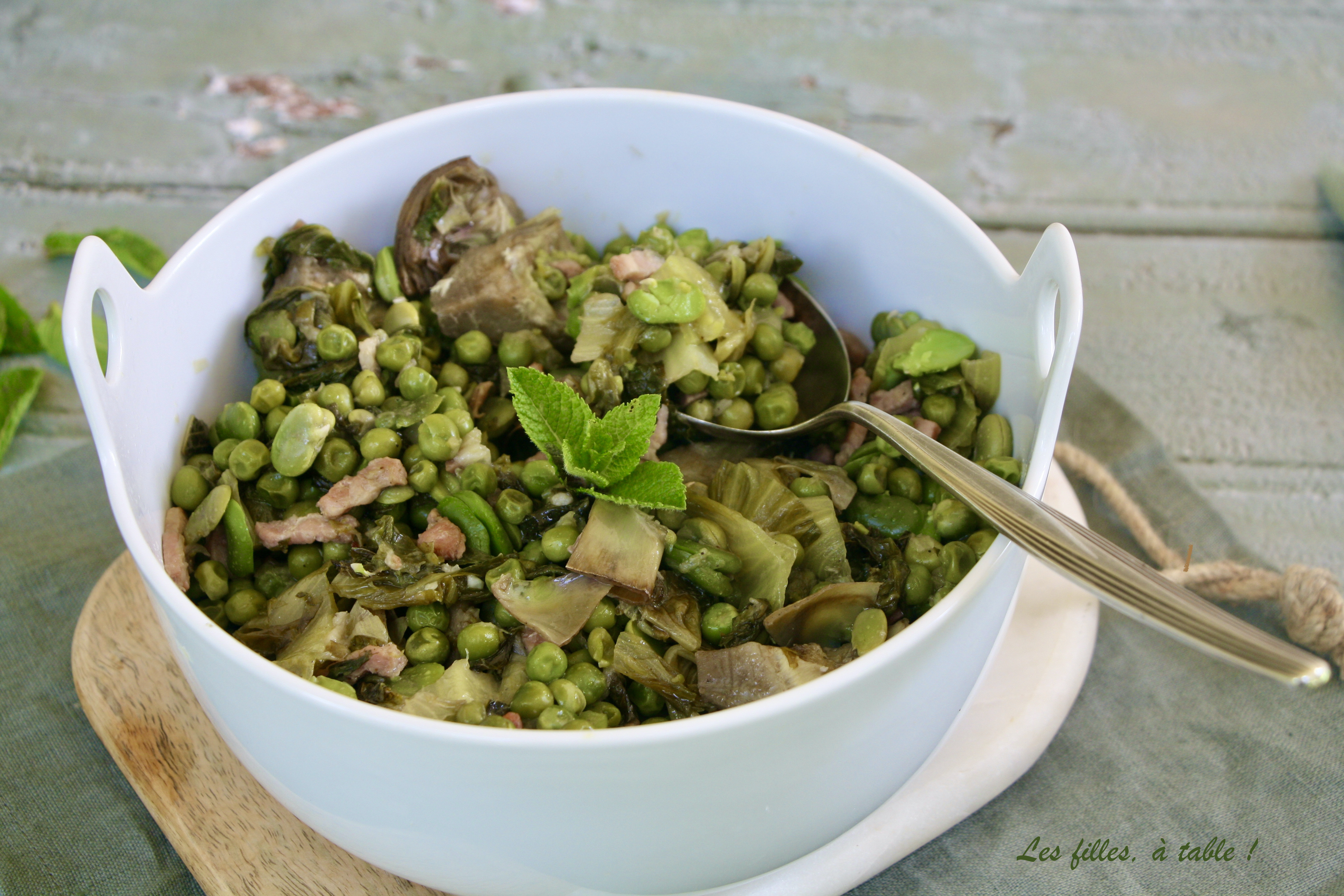 Cocotte de légumes de printemps (fèves, petits pois, artichauts)