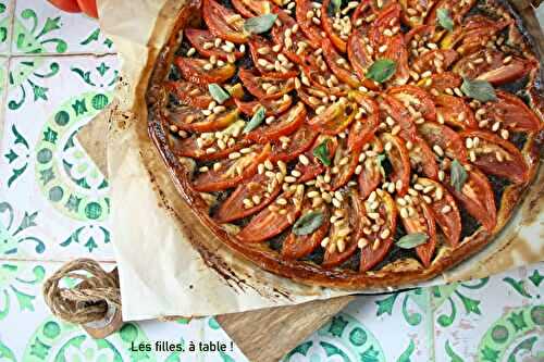 Tarte fine aux tomates et à la tapenade