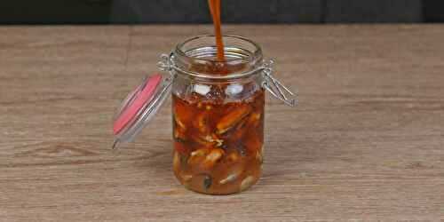 Moules marinées en conserve en saumure