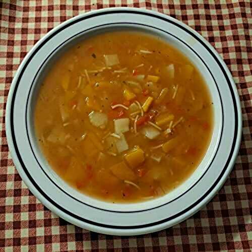 Soupe de légumes à la tomate et aux vermicelles à l’iranienne