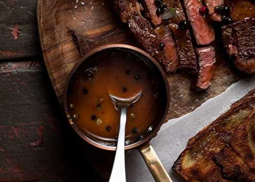 La sauce aux poivres et Whisky est la meilleure pour les steaks!