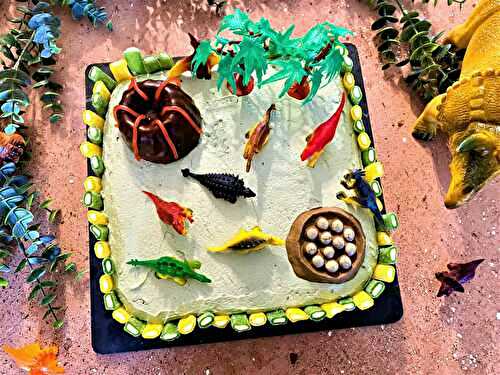 Gâteau d'anniversaire des dinosaures