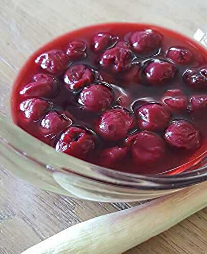 Des cerises servies en soupe