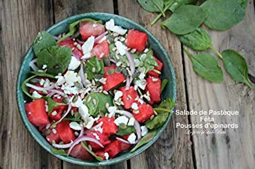 Salade de pastèque à la féta et pousses d'épinards