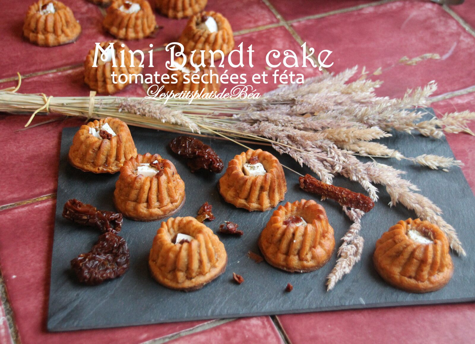 Mini bundt cake aux tomates séchées et feta