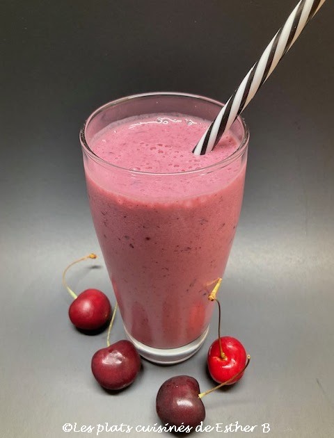 Smoothie aux cerises et amandes