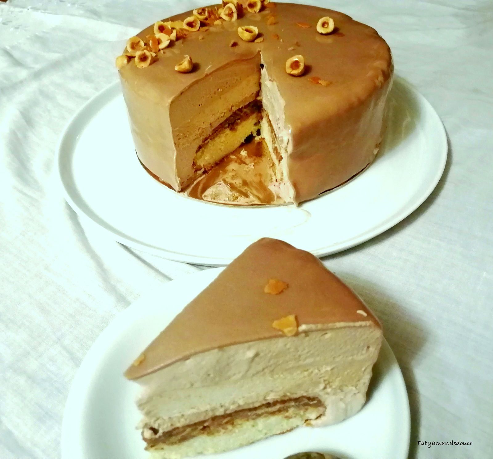 ENTREMET CHOCOLAT AU LAIT ET NOISETTES