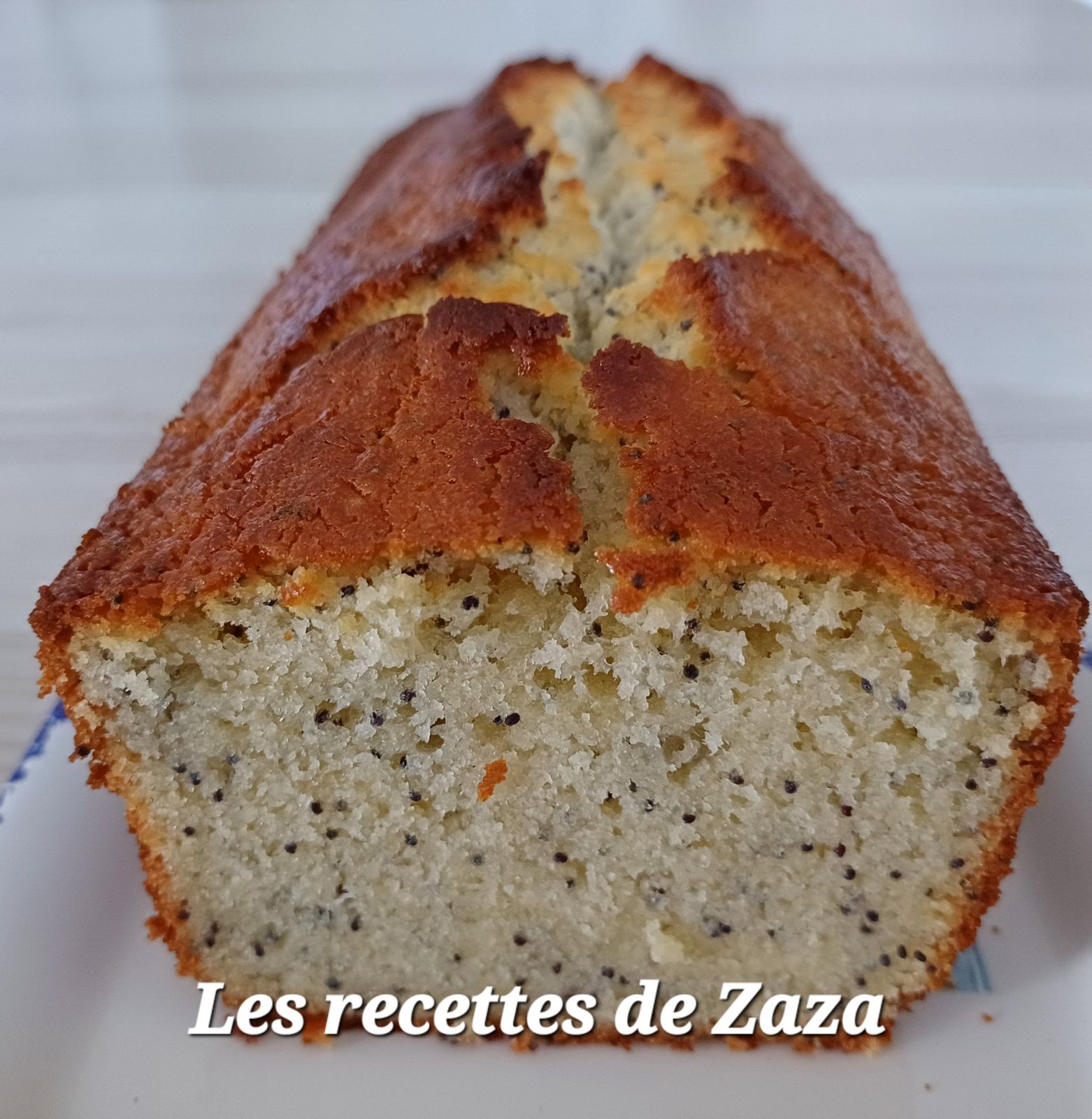 Cake au citron et graines de pavot bleu