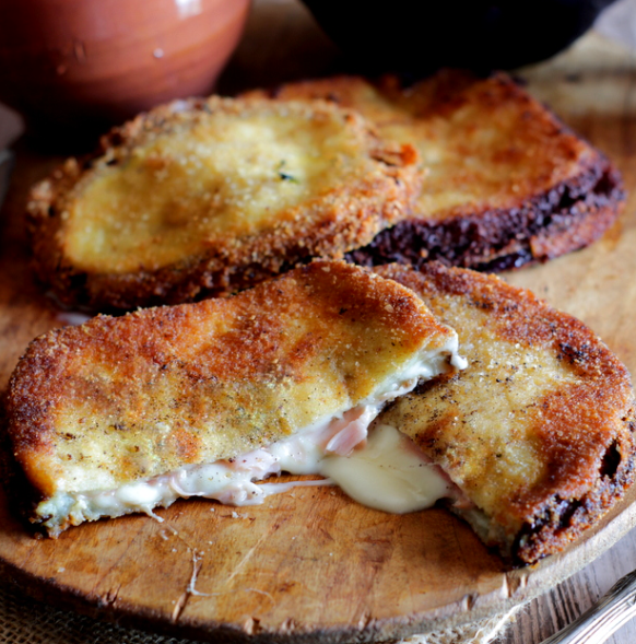 Cordon-bleu d’aubergines. Ils peuvent être cuits à la poêle ou cuits au four : Recette Mixte