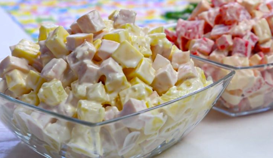 Deux délicieuses salades de 3 ingrédients en 5 minutes