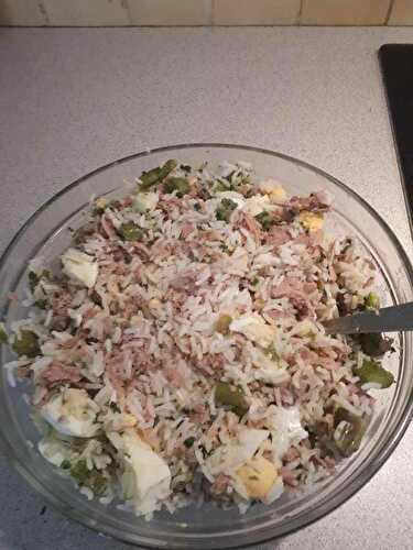 Salade toute simple riz basmati, thon, oeuf, asperges