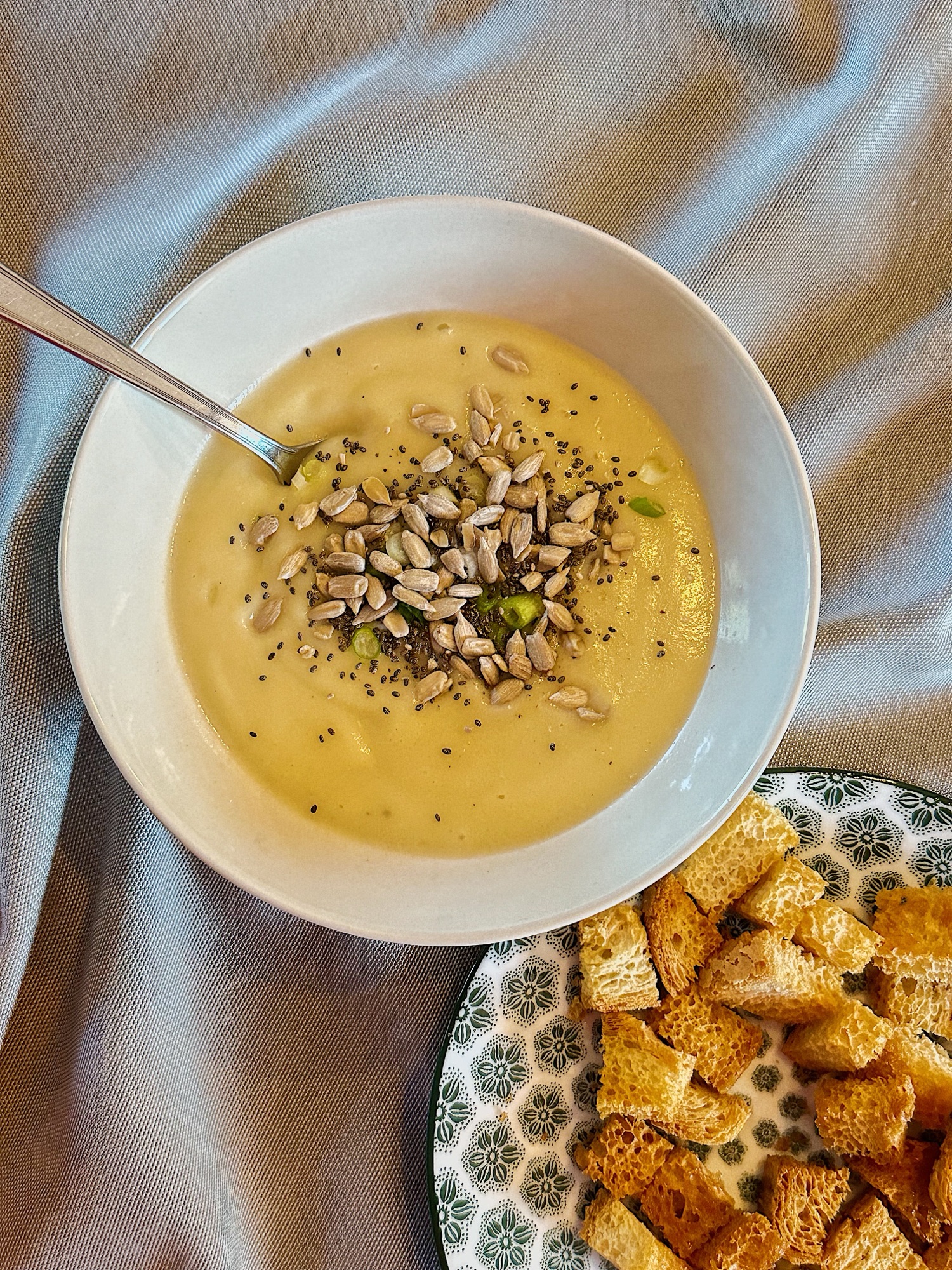 Potage au chou-fleur