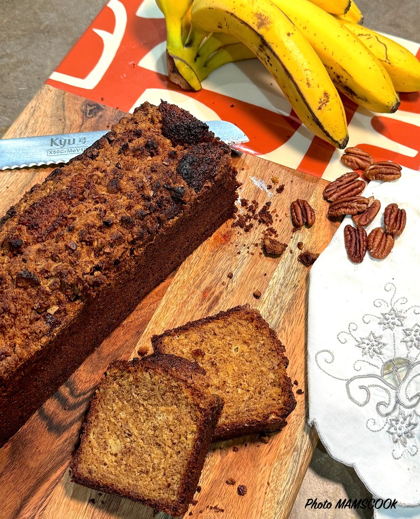 Banana bread au rhum et son crumble aux noix de Pécan