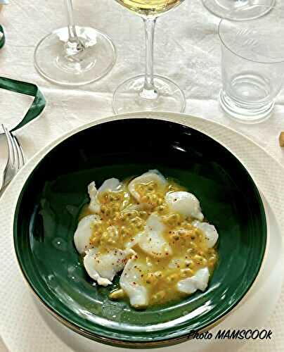 Carpaccio de coquilles Saint Jacques aux fruits de la passion