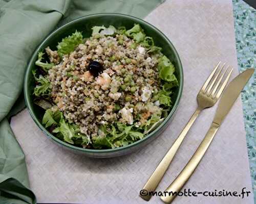 Salade de légumineuses et de quinoa à la grecque
