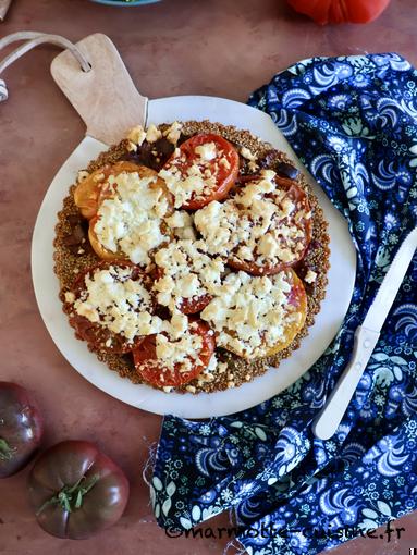 Croûte de quinoa, tomates et feta 