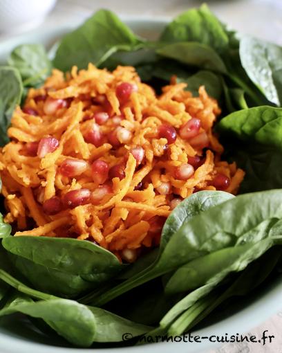 Salade d’épinards et de carotte, vinaigrette à la fleur d’oranger 