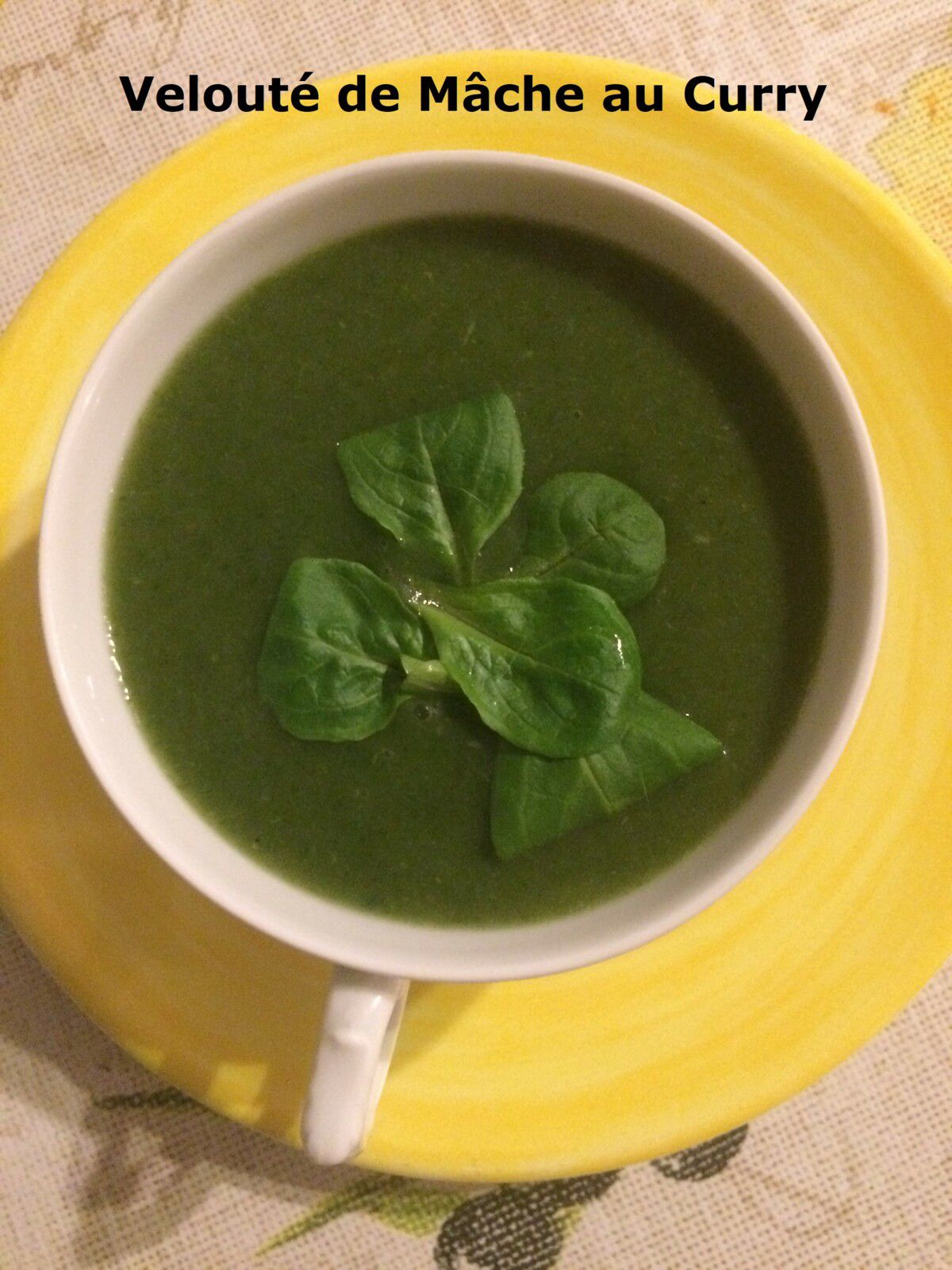 Velouté de Mâche au Curry de Cyril Lignac 