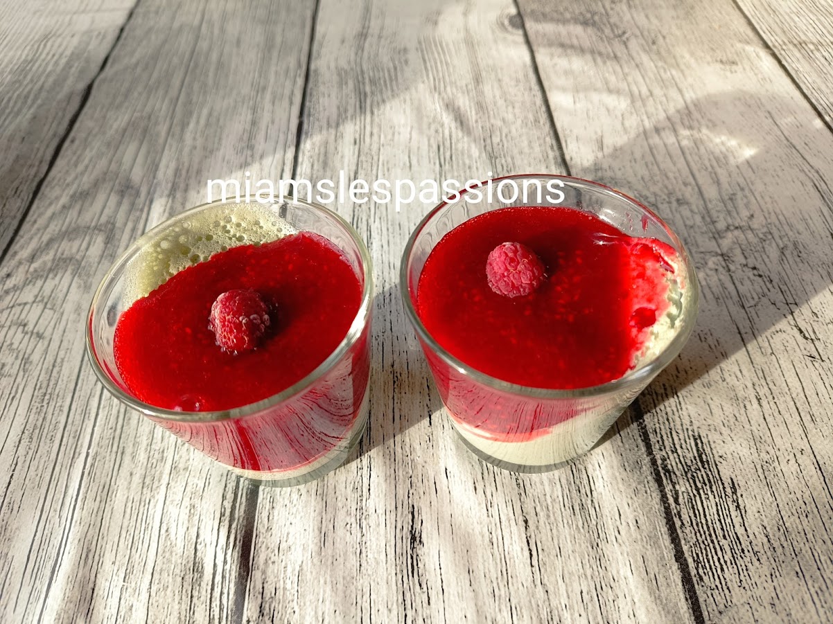 Panna cotta matcha framboise