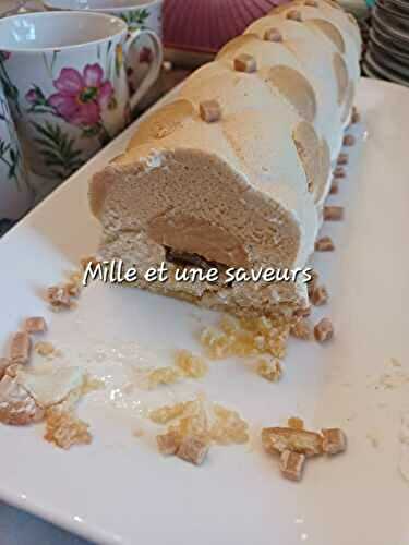 Buche bretonne, caramel avec insert pommes caramelisee