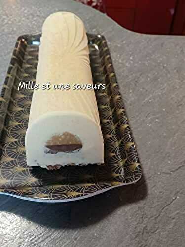 Buche cacahuètes, caramel et chocolat 