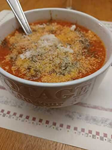 Soupe de tomate aux pois chiches