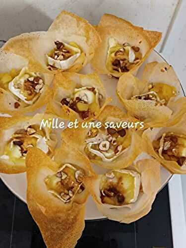 Croustillant au chèvre chaud, noisettes et miel