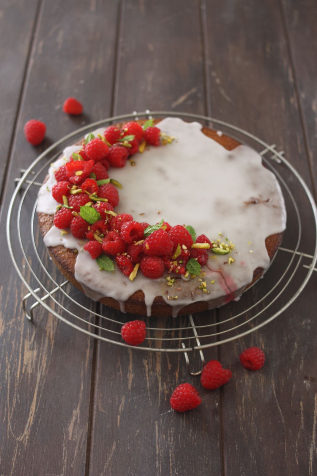 Les vacances, les copains et un gâteau à la pistache dont vous nous direz des nouvelles...