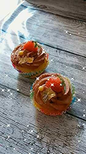 Cupcakes fourrée a la fraise chantilly chocolat