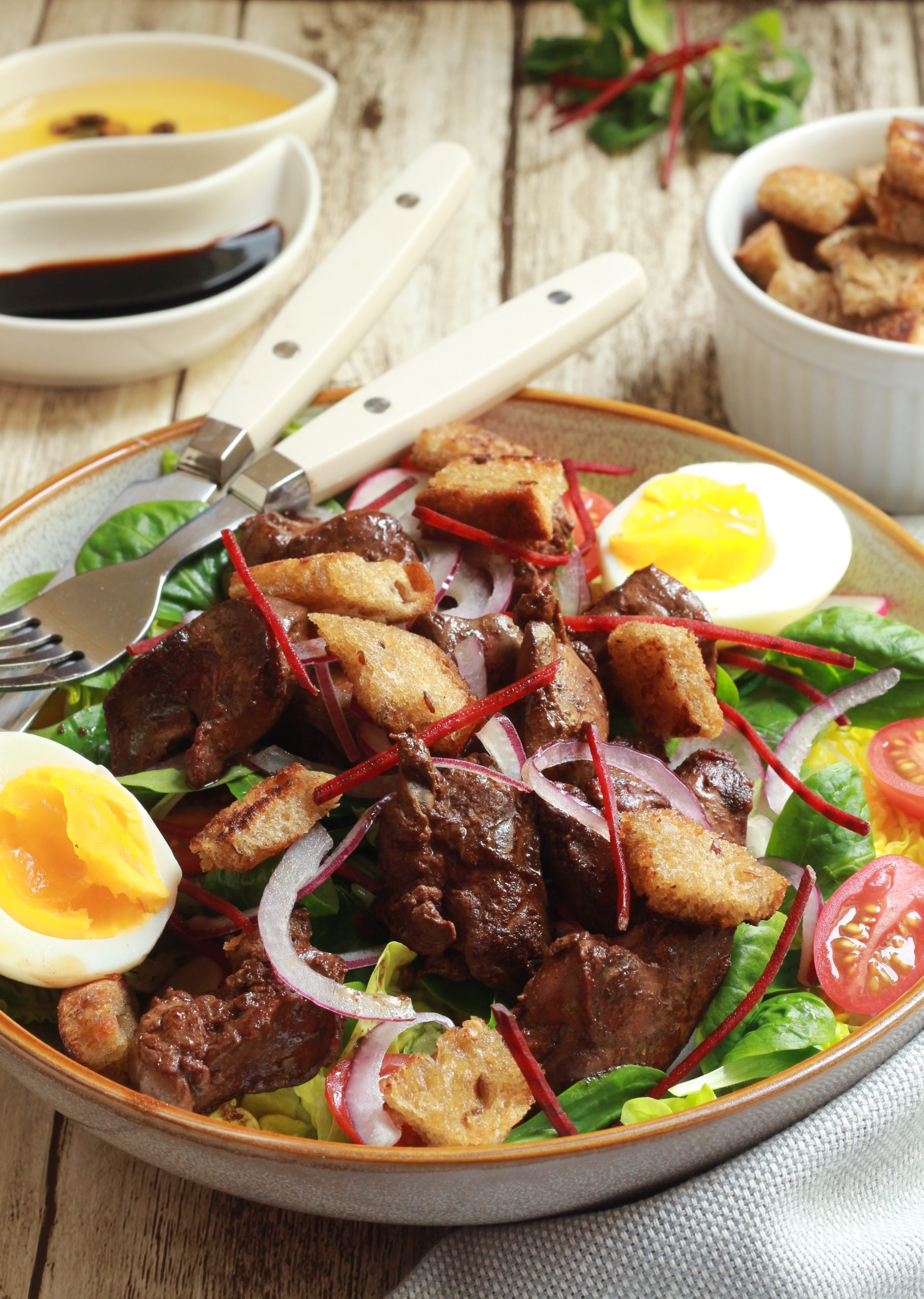 Salade aux foies de volaille