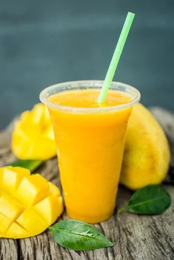 Lassi à la mangue et aux épices