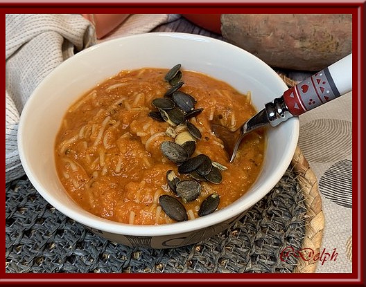 Soupe de patates douces et tomates