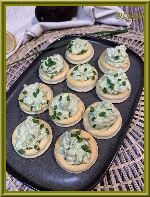 Tartinade d’avocat et chèvre frais