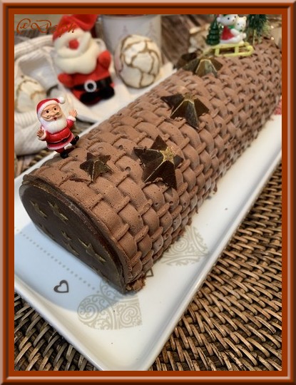 Bûche au chocolat et caramel au beurre salé