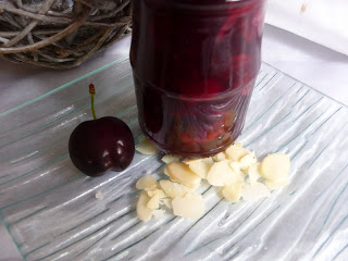 Confiture de cerises aux amandes effilées au thermomix