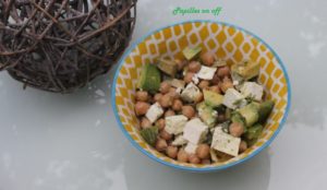 Salade d’avocats, pois chiches et feta