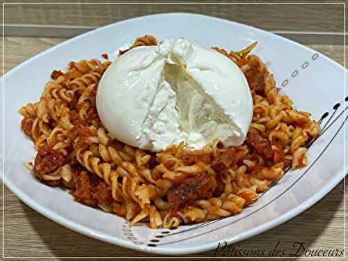 Des Pâtes Crémeuses Buratta et Chorizo