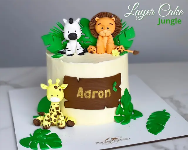 Layer Cake Safari avec modelage Animaux